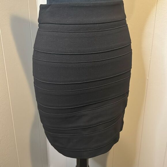 Paige Reeves bandage stretch pencil mini skirt. Full length 2-way back zipper XS - Picture 2 of 7